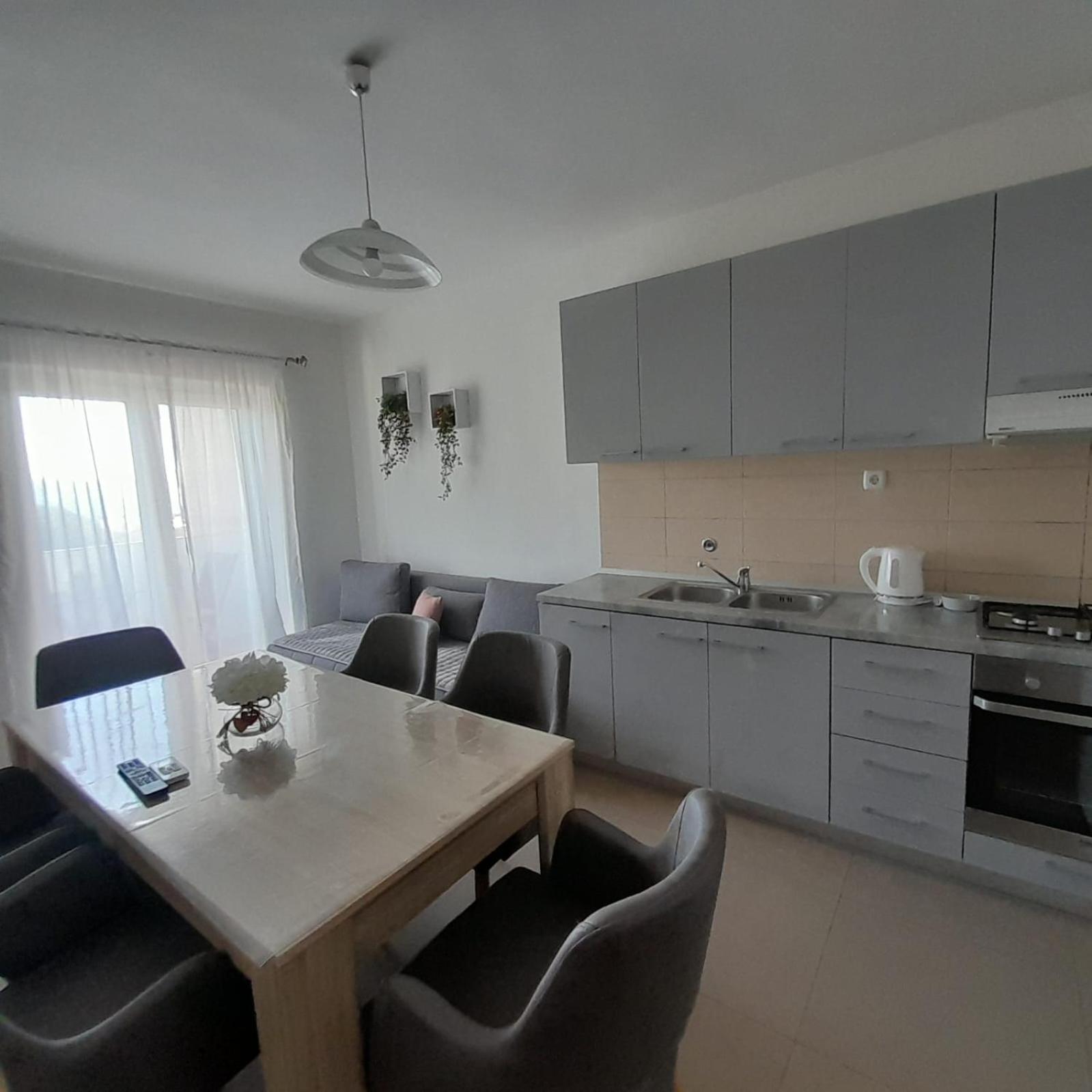Apartments Monika Omiš Extérieur photo